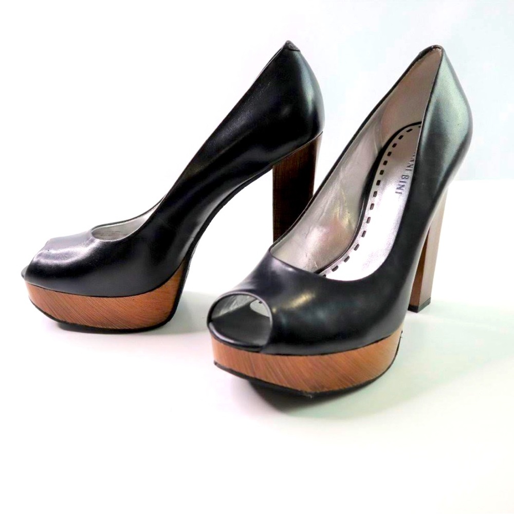 ⭐️2/$25⭐️EUC Gianni Bini peep toe platform heels size 6